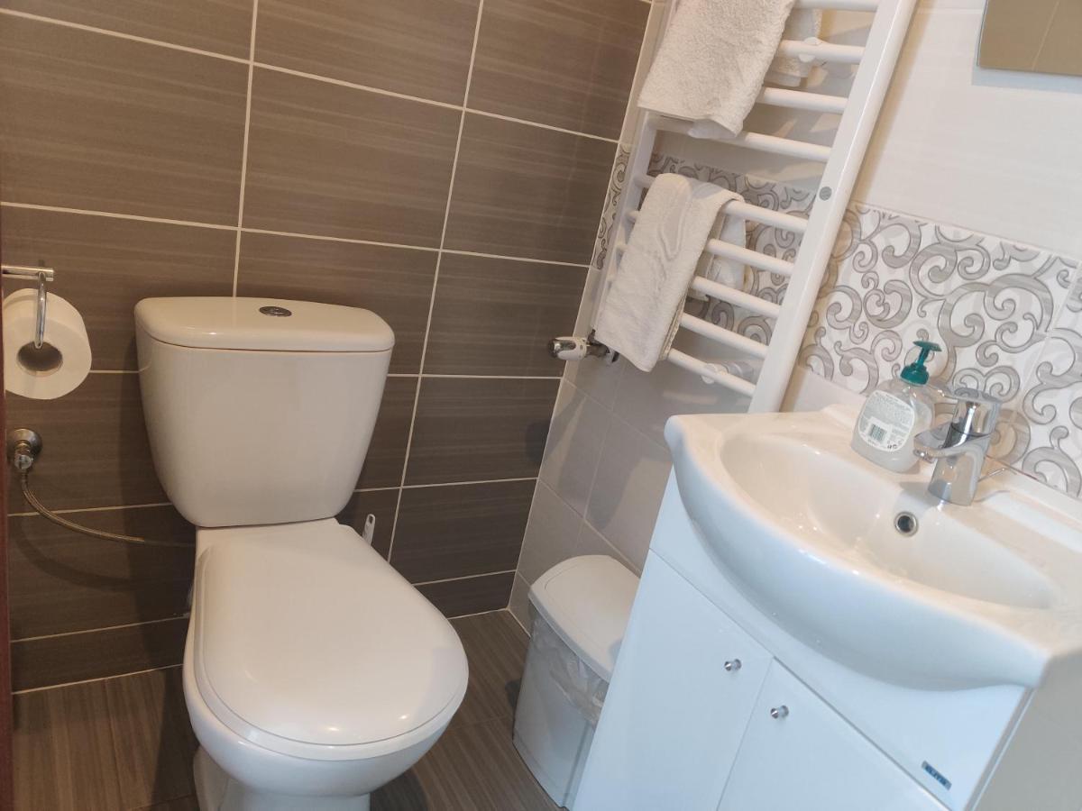 Cztery Pory Roku Casa de hóspedes Białowieża Exterior foto