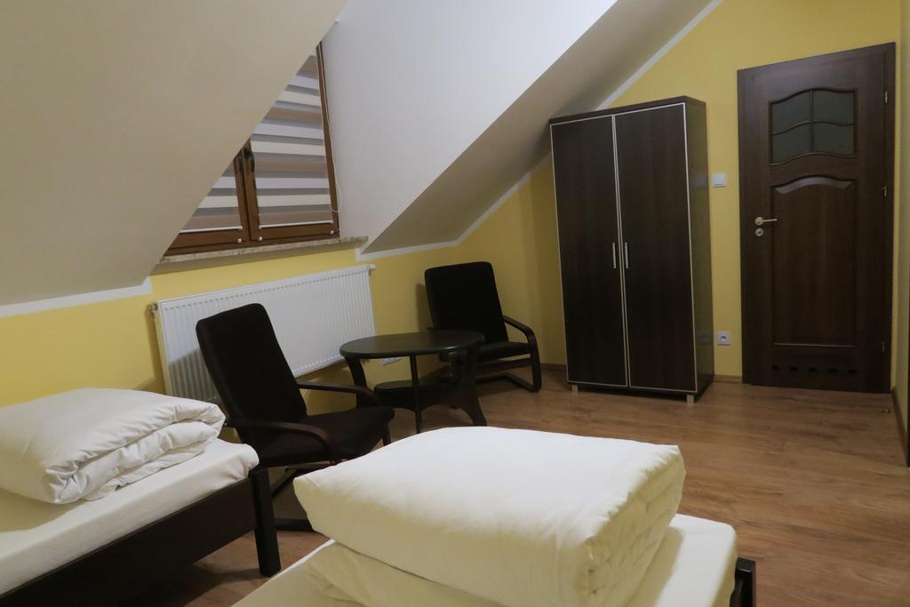 Cztery Pory Roku Casa de hóspedes Białowieża Quarto foto